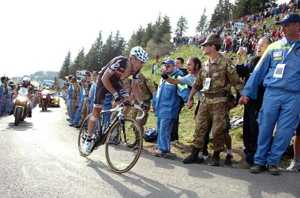 Carlos Sastre (Cervelo TestTeam) finished 6th on the difficult 15th stage.