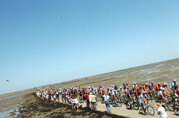 Blue skies and a low tide greeted the riders