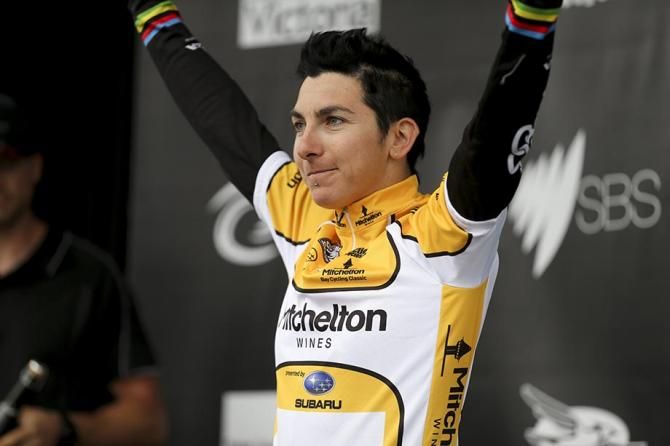Giorgia Bronzini retains the leaders jersey