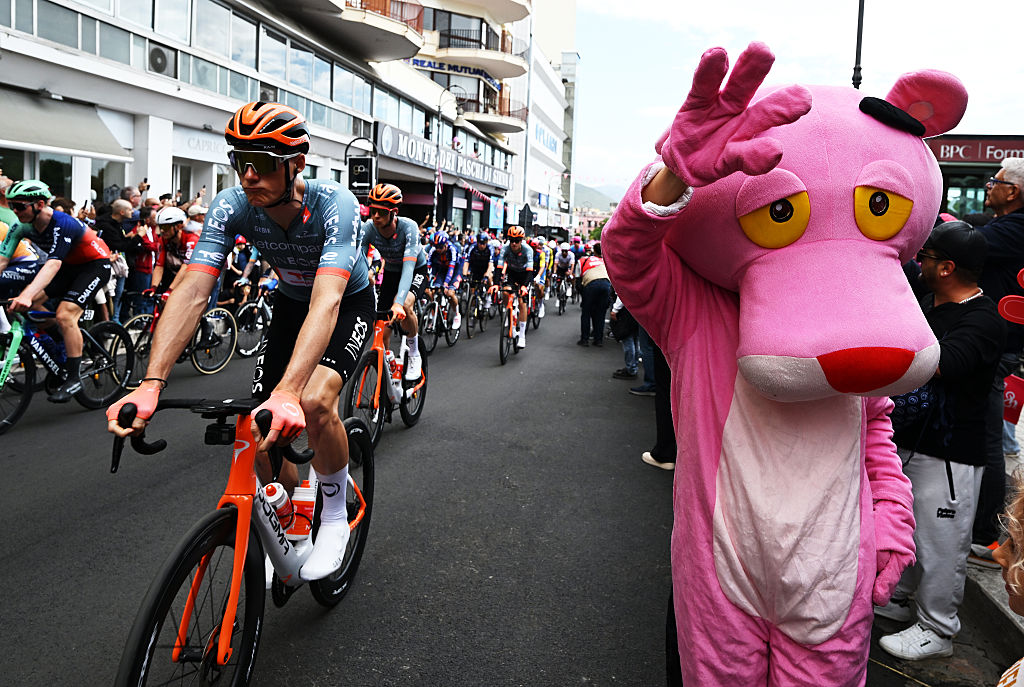 Giro d'Italia stage 7 LIVE: The Blockhaus nears as GC contenders expect a showdown 