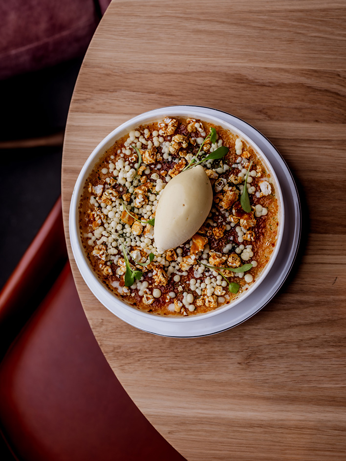 food and mood at Mr Porter in london, low lights and lots of minimalist dishes