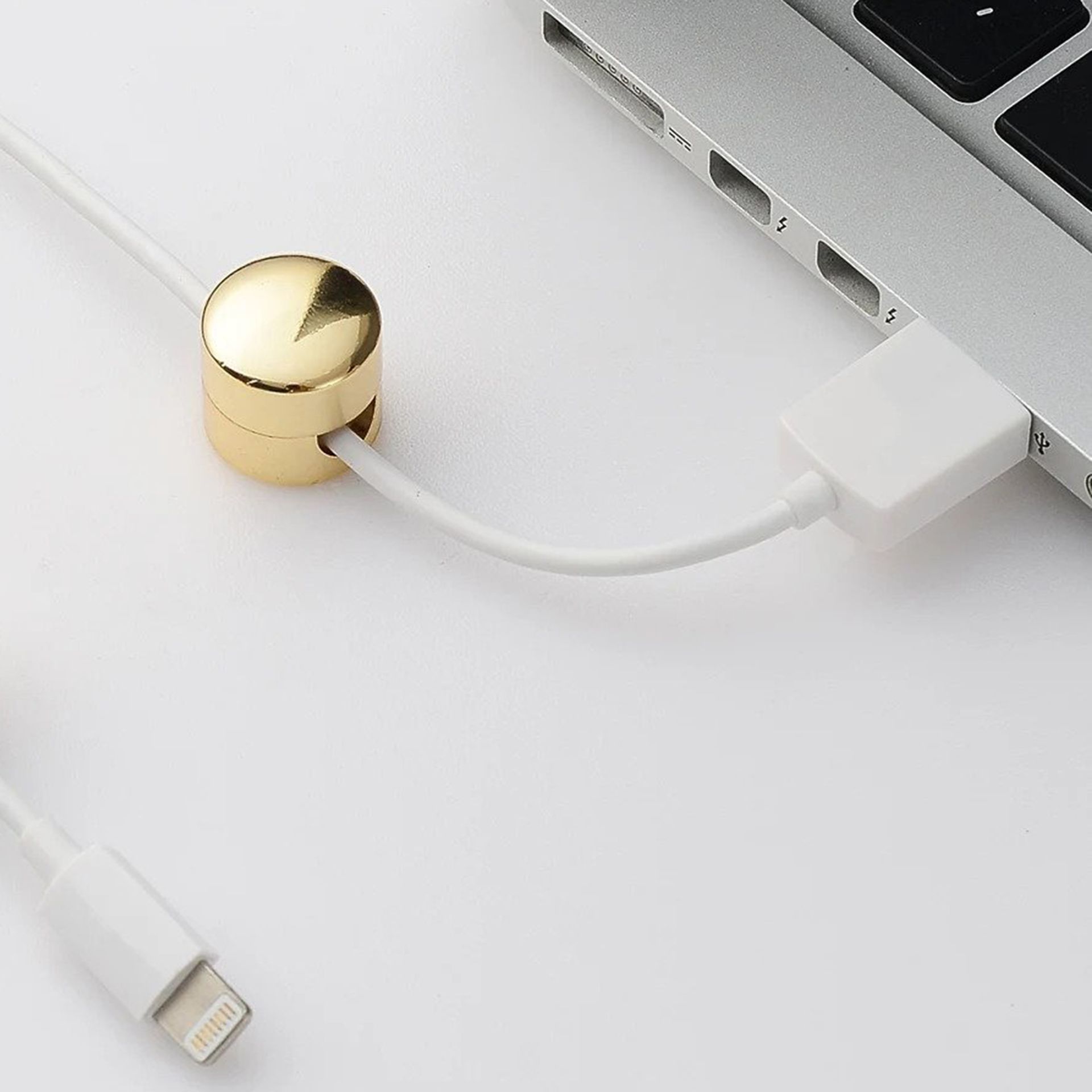 GOLDEN CABLE ORGANIZER - Sistem Manajemen Pemegang Kabel untuk Meja, Meja, Dinding dan Mobil di Kantor Rumah