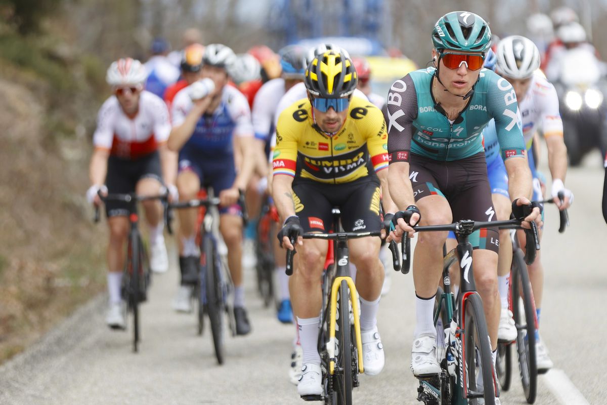 Paris Nice 2022 - 80th Edition - 5th stage Saint Just Saint Rambert - Saint Sauveur de Montagut 188,8 km - 10/03/2022 - Aleksandr Vlasov (RUS - Bora - Hansgrohe) - Primoz Roglic (SLO - Team Jumbo - Visma) - photo Luis Angel Gomez/SprintCyclingAgency&Acirc;&copy;2022