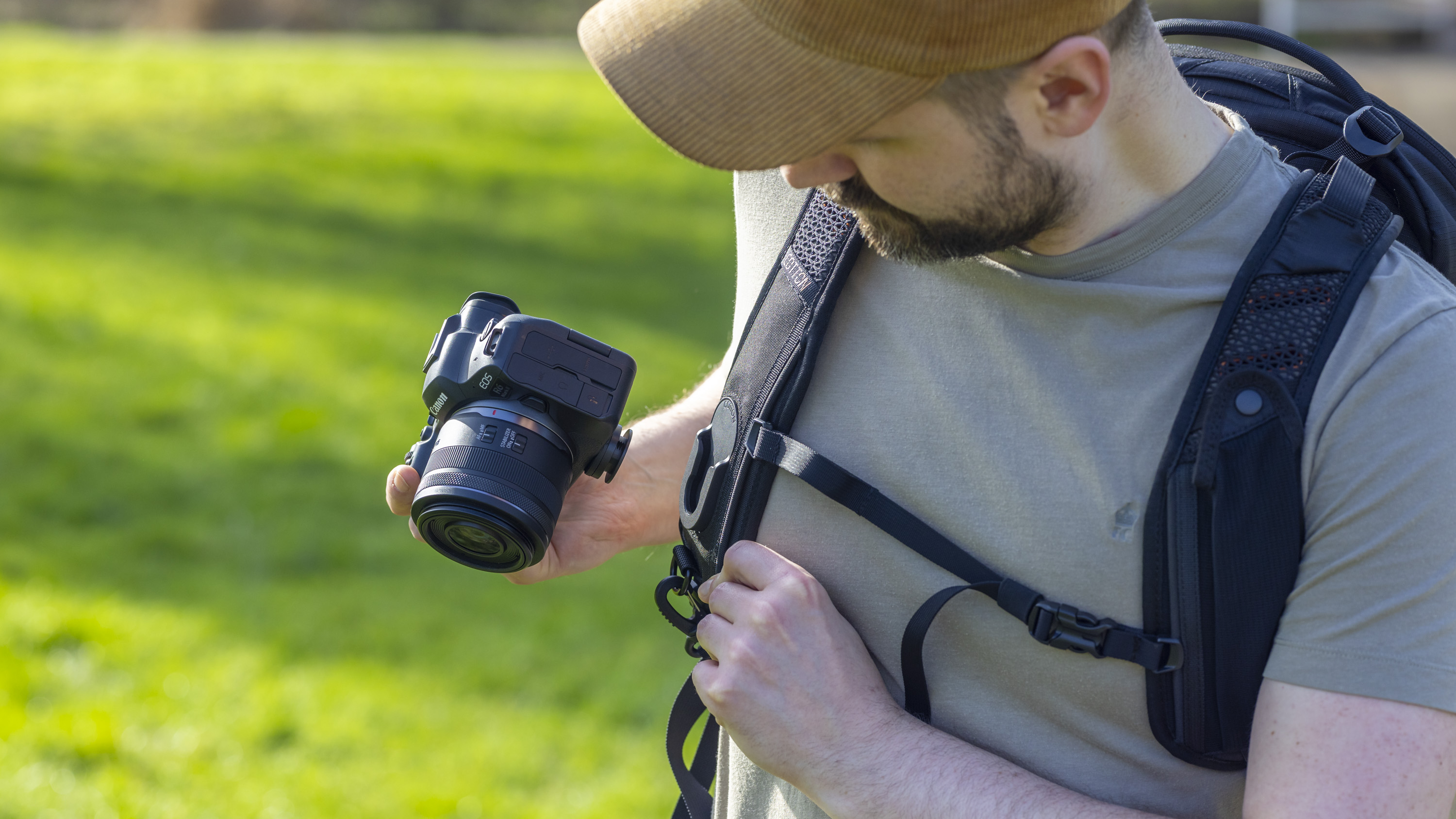 Cotton Carrier Hyker 25L Daypack in use outdoors on a sunny day