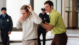 Dacre Montgomery as Richard Hall and Bill Skarsg&aring;rd as Tony Kiritsis in Dead Man's Wire