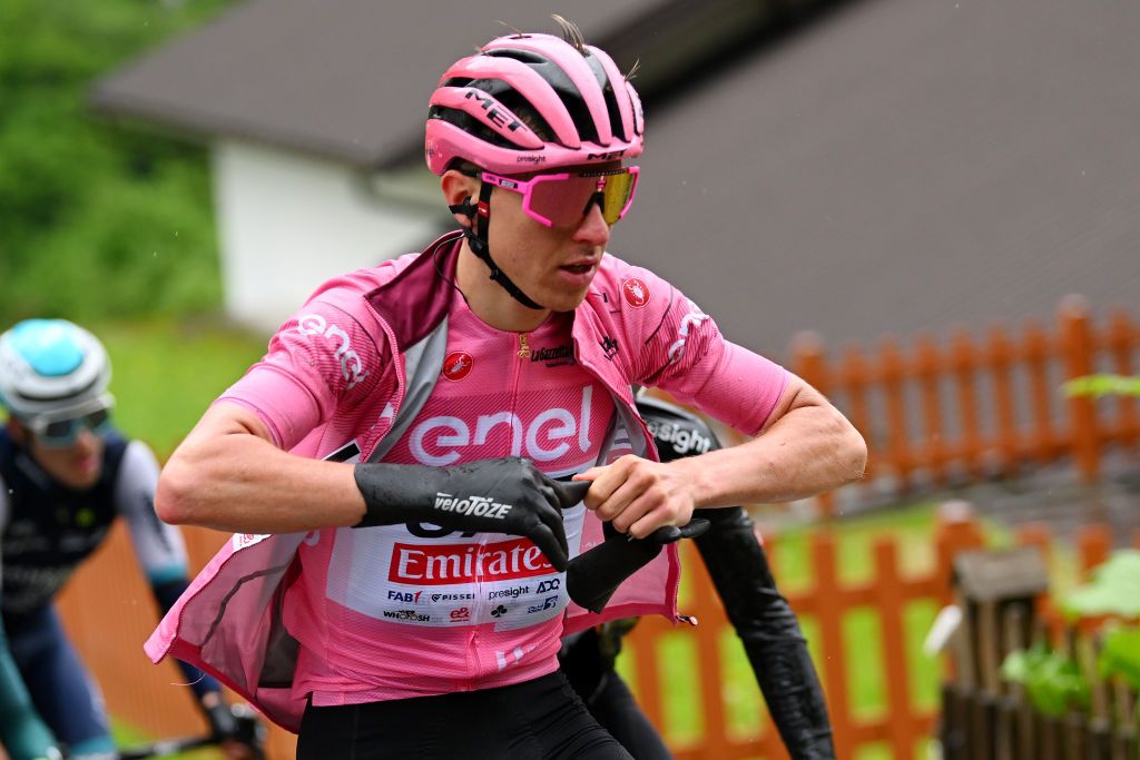 PASSO BROCON ITALY MAY 22 Tadej Pogacar of Slovenia and UAE Team Emirates Pink Leader Jersey competes during the 107th Giro dItalia 2024 Stage 17 a 159km stage from Selva di Val Gardena to Passo Brocon 1604m UCIWT on May 22 2024 in Passo Brocon Italy Photo by Dario BelingheriGetty Images