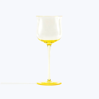 yello wine glass