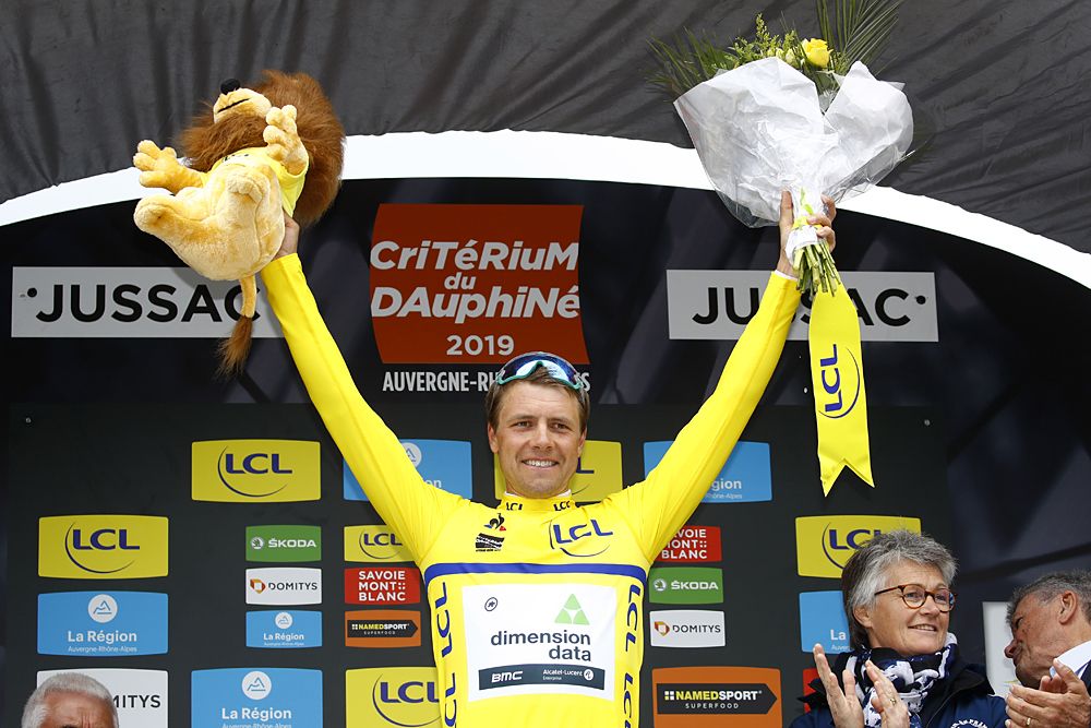 Edvald Boasson Hagen (Dimension Data) wins the opening stage and takes the leader's jersey at the Criterium du Dauphine