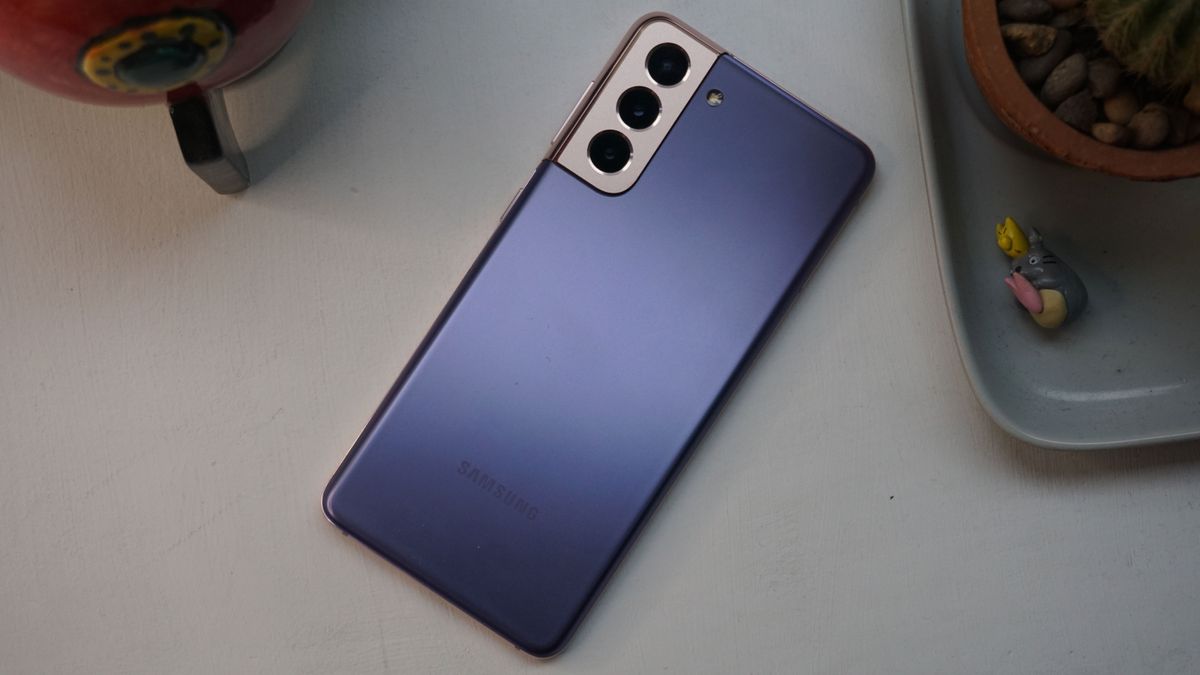 I dettagli del colore e della fotocamera del Samsung Galaxy S21 FE sono trapelati