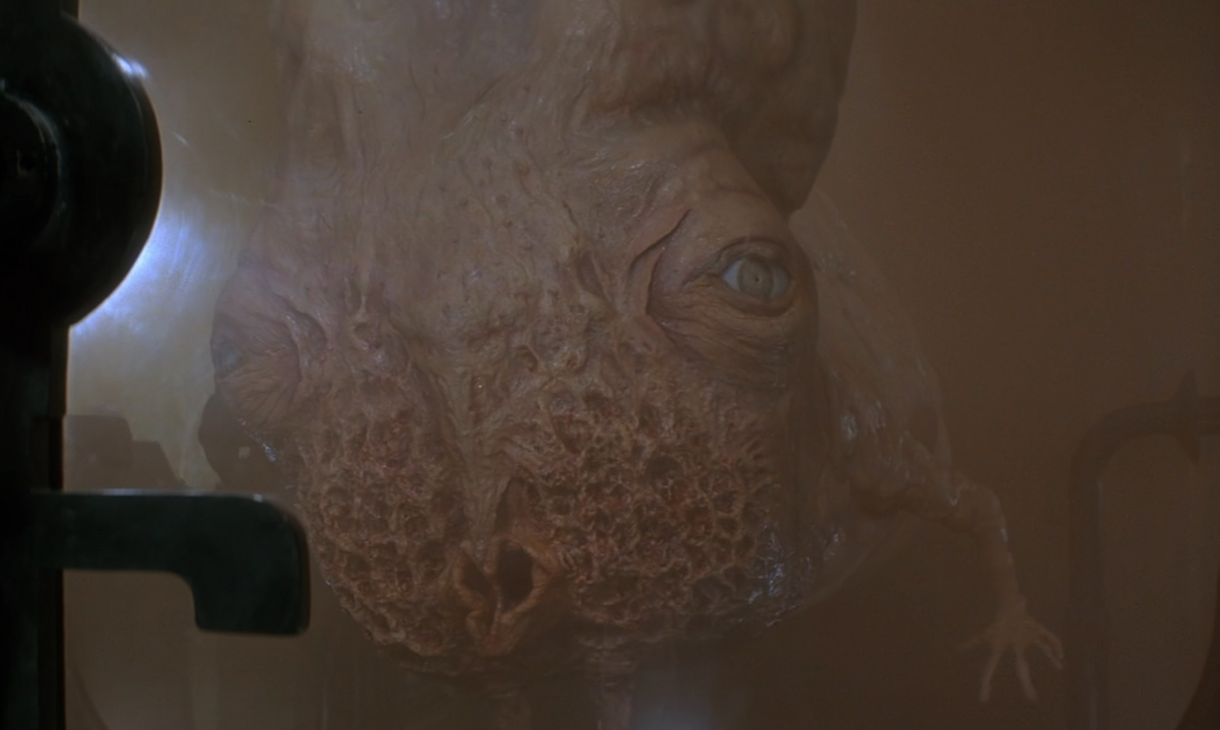 Guild Navigator in a tank in Dune (1984)