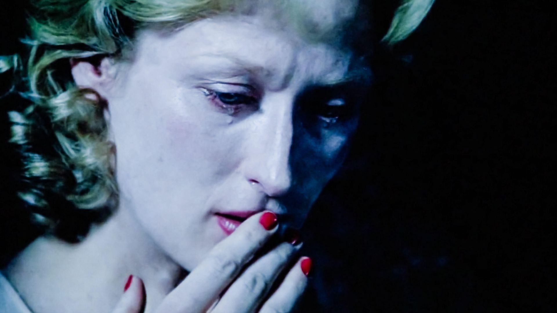 Meryl Streep porting an emotional mother in the movie Sophie's Choice