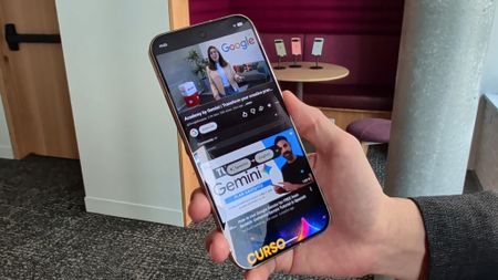 Testing the new live video translate feature on the Google Pixel 11 Pro XL