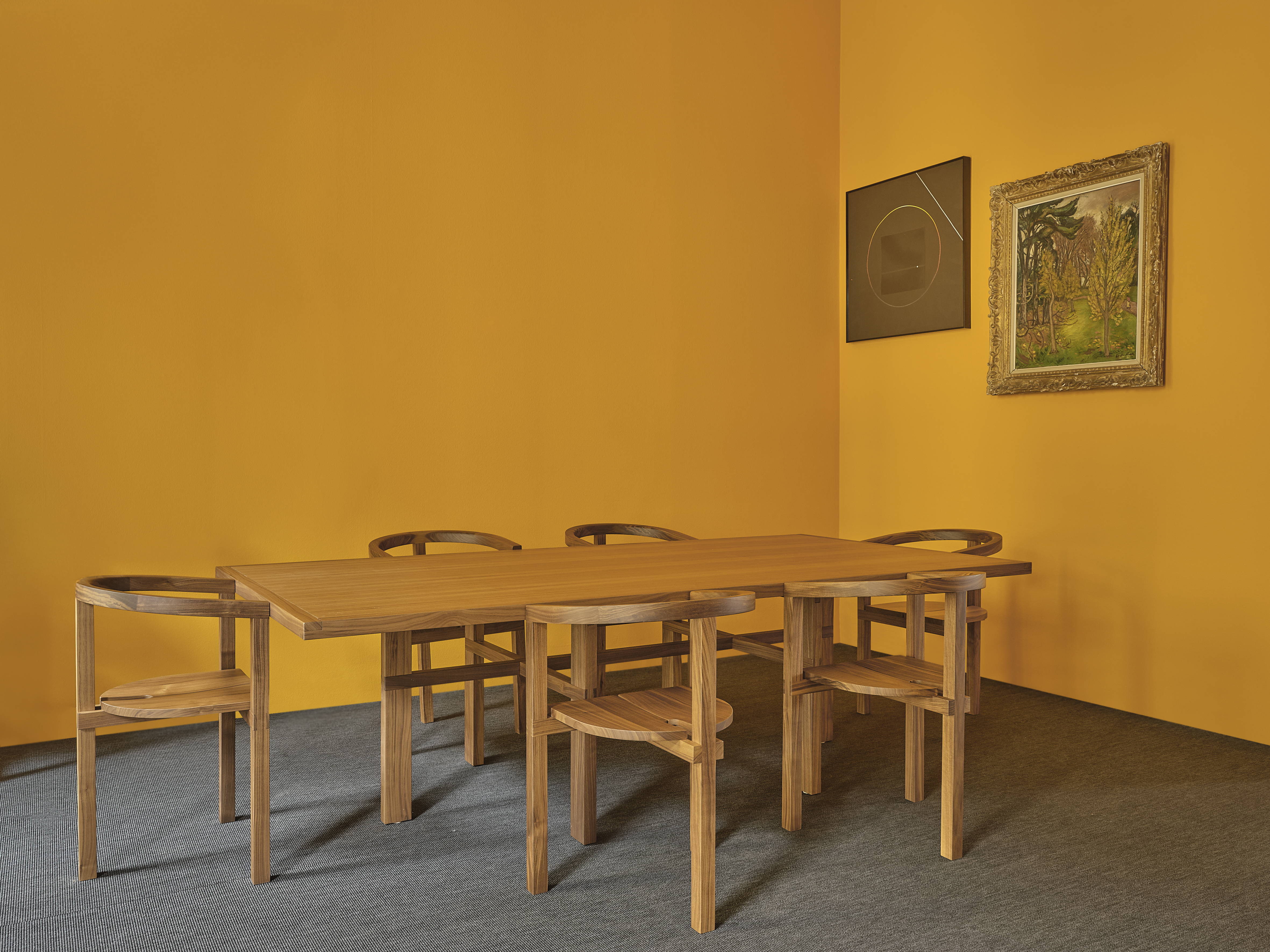 Armory table , La Magie du Bois