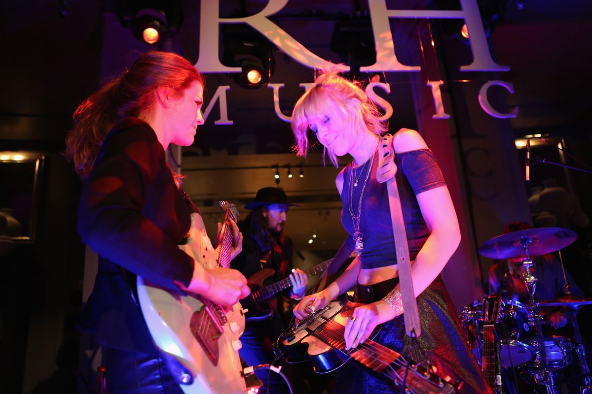 Larkin Poe Are Preachin' the Blues and Convertin' the Masses