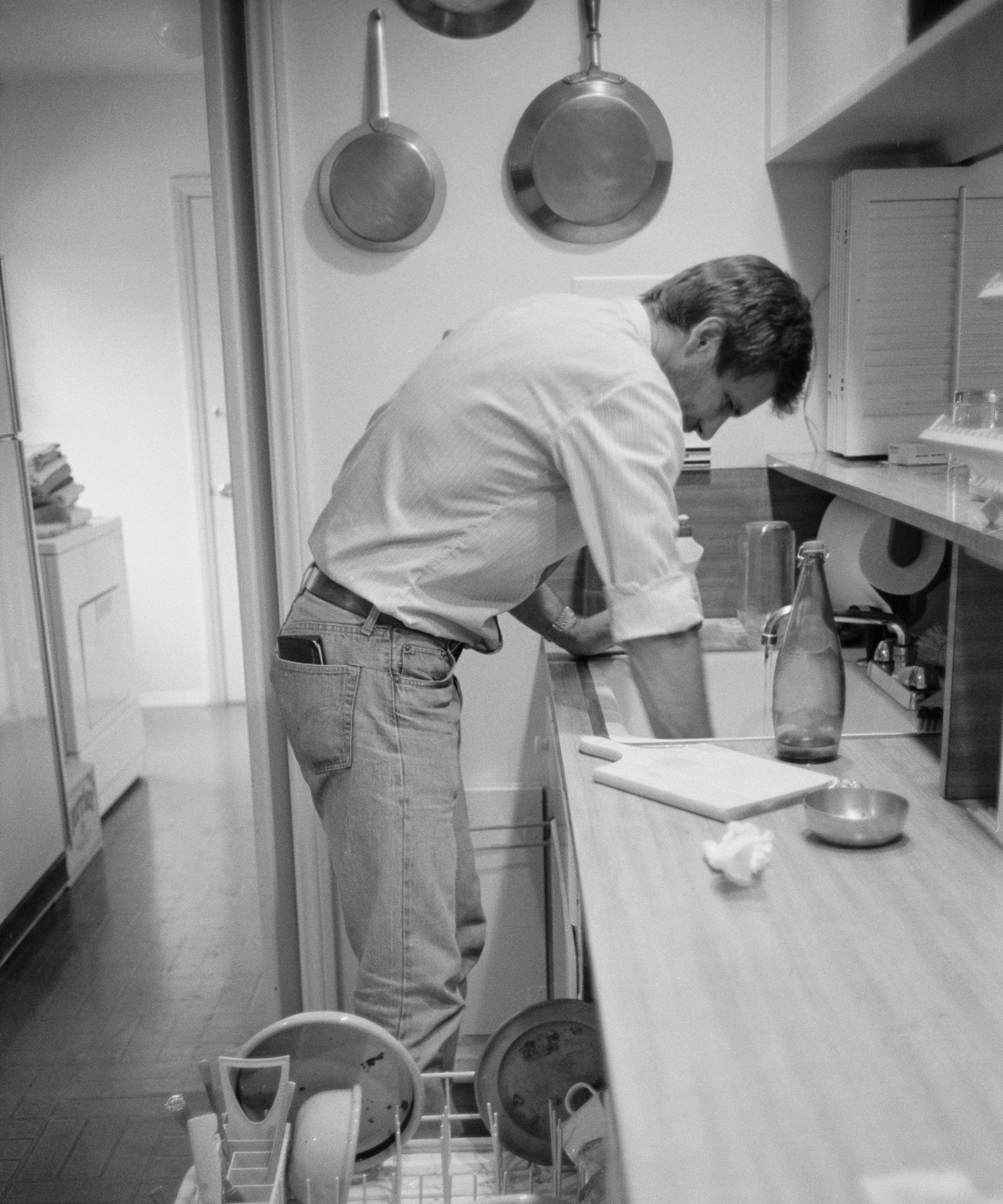 harrison ford in his kitchen 1981