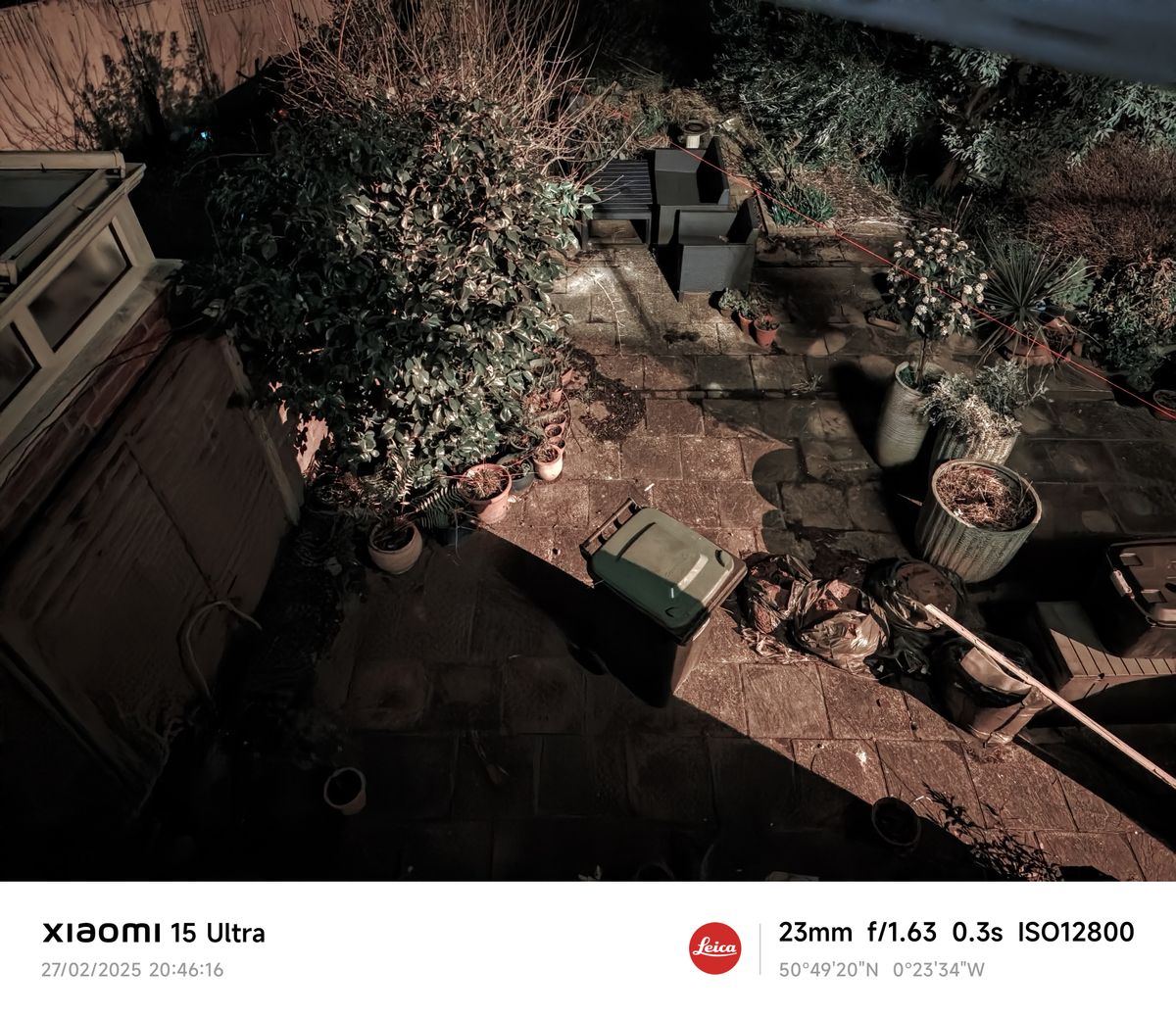 Xiaomi 15 Ultra camera sample garden night mode