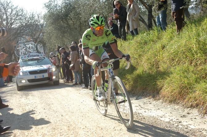 Moreno Moser (Cannondale) goes on the attack in Strade Bianche
