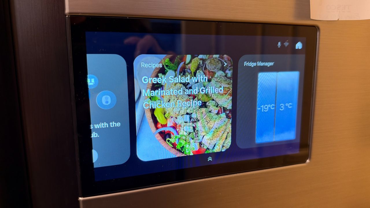 Samsung Bespoke AI Side-by-side refrigerator Family Hub 9 inch