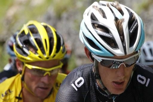 Voeckler follows Andy Schleck on the climb to the finish