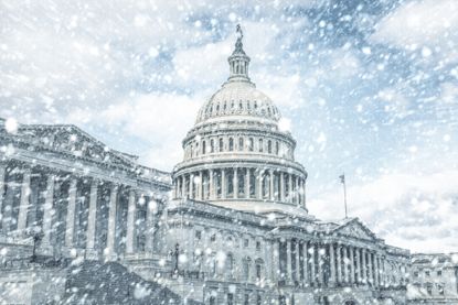 picture of U.S. Capitol building during snow storm