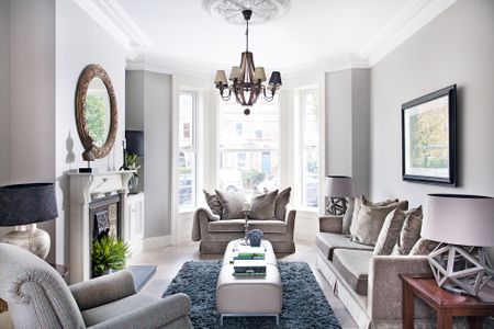 victorian living room 