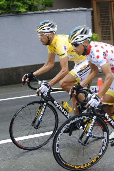 Race leader Fortunato Baliani (D'Angelo &amp; Antenucci-Nippo) in the yellow jersey.