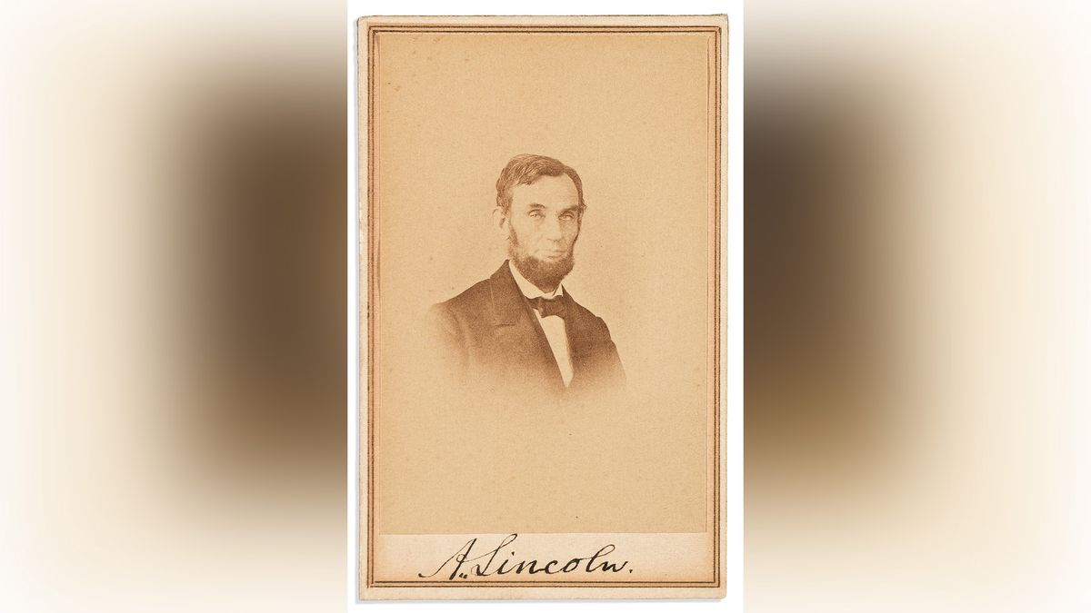 Portrait of Abraham Lincoln.