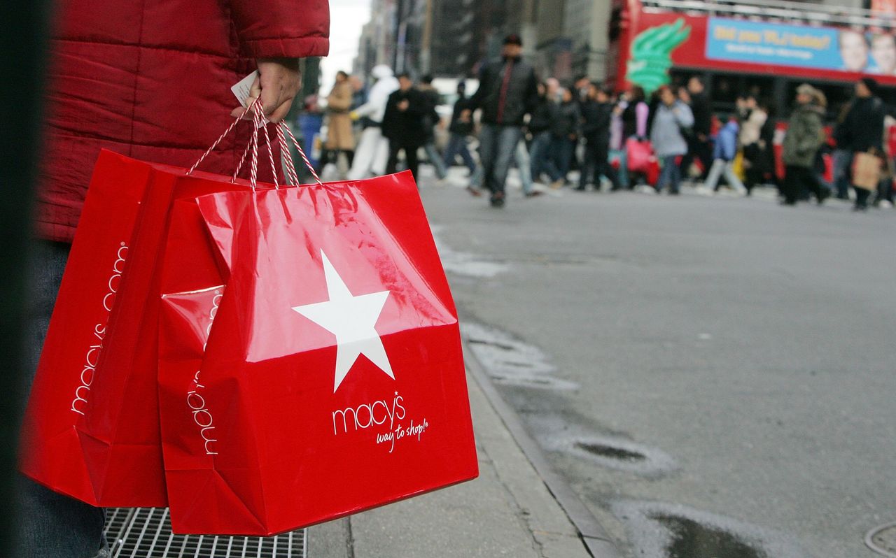 A shopper holds a Macy&amp;#039;s bag in NYC