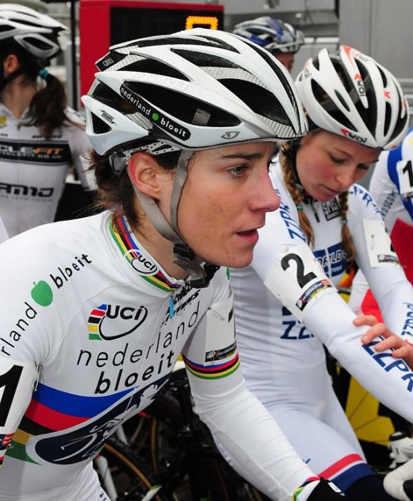 Marianne Vos is all business at the start.