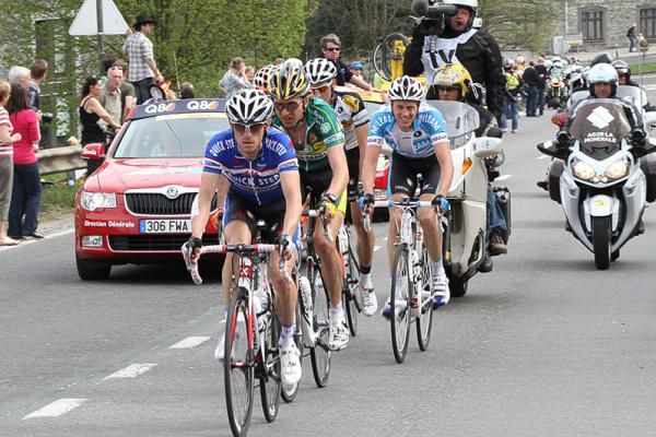 The day's long break were up against it with 60km to go.