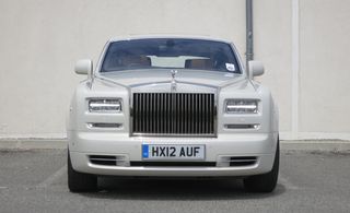 Front view of the Rolls-Royce Phantom Series II