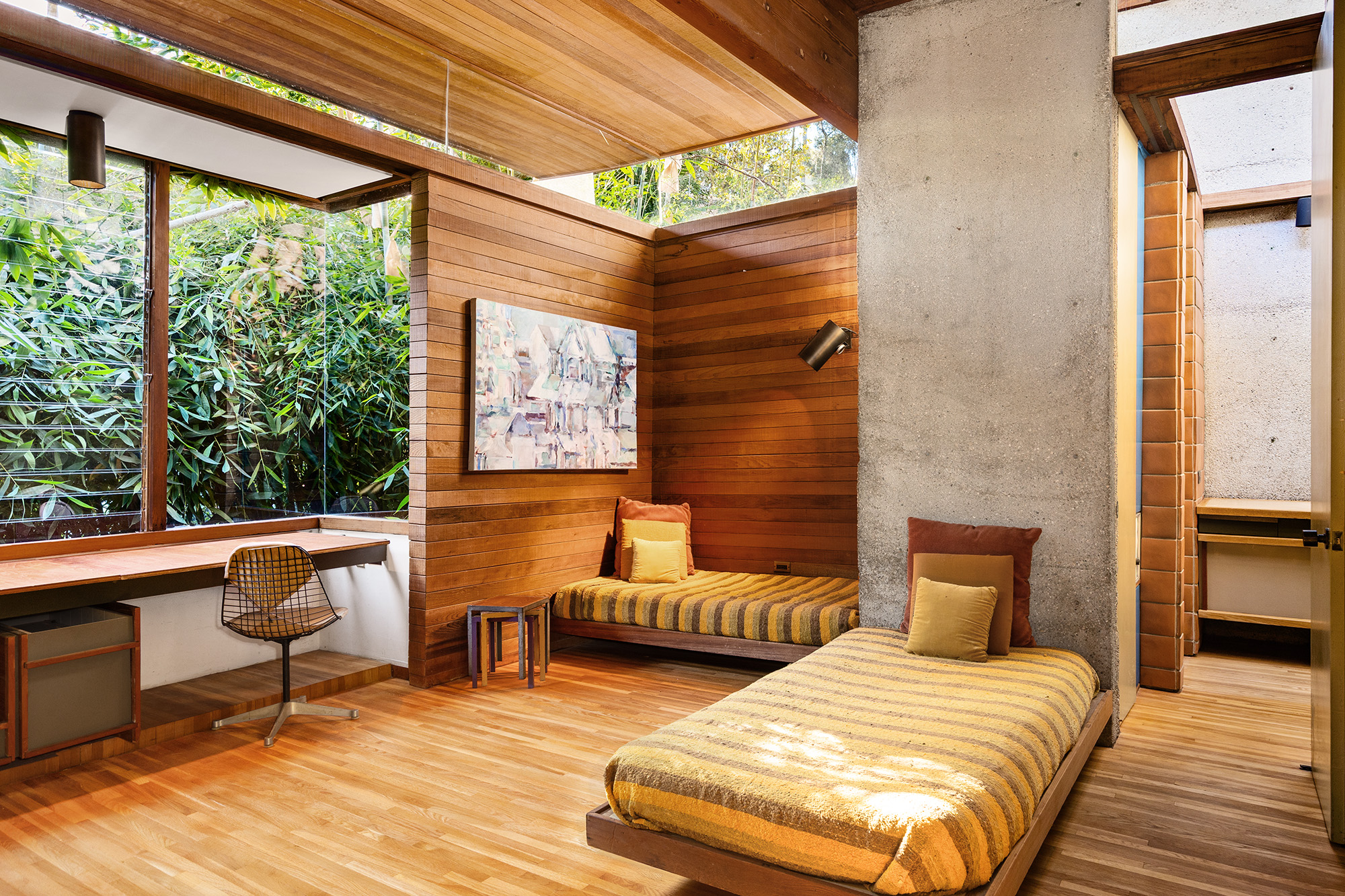 Bedrooms and bathrooms in the Kappe House