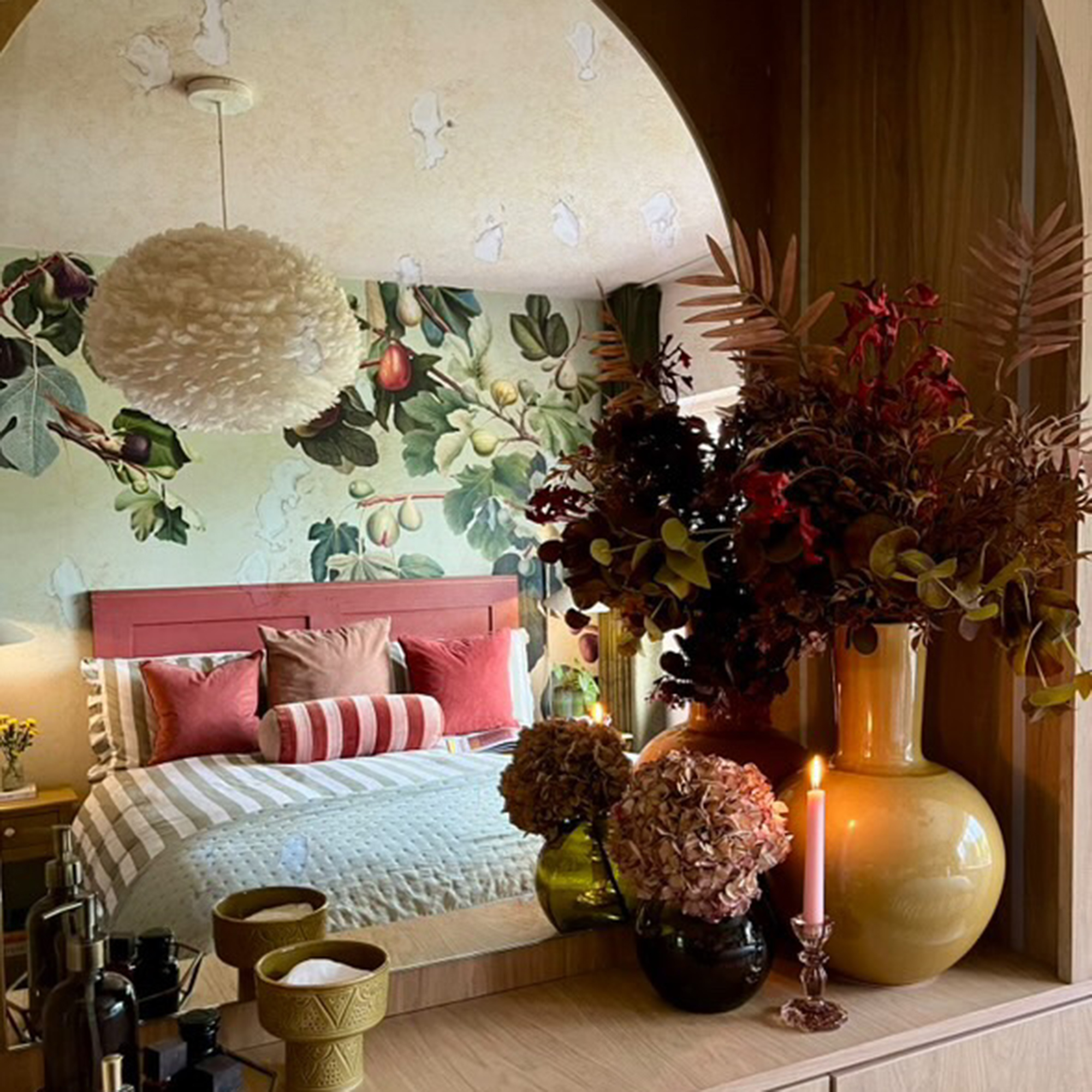 bedroom with large fluffy ceiling light