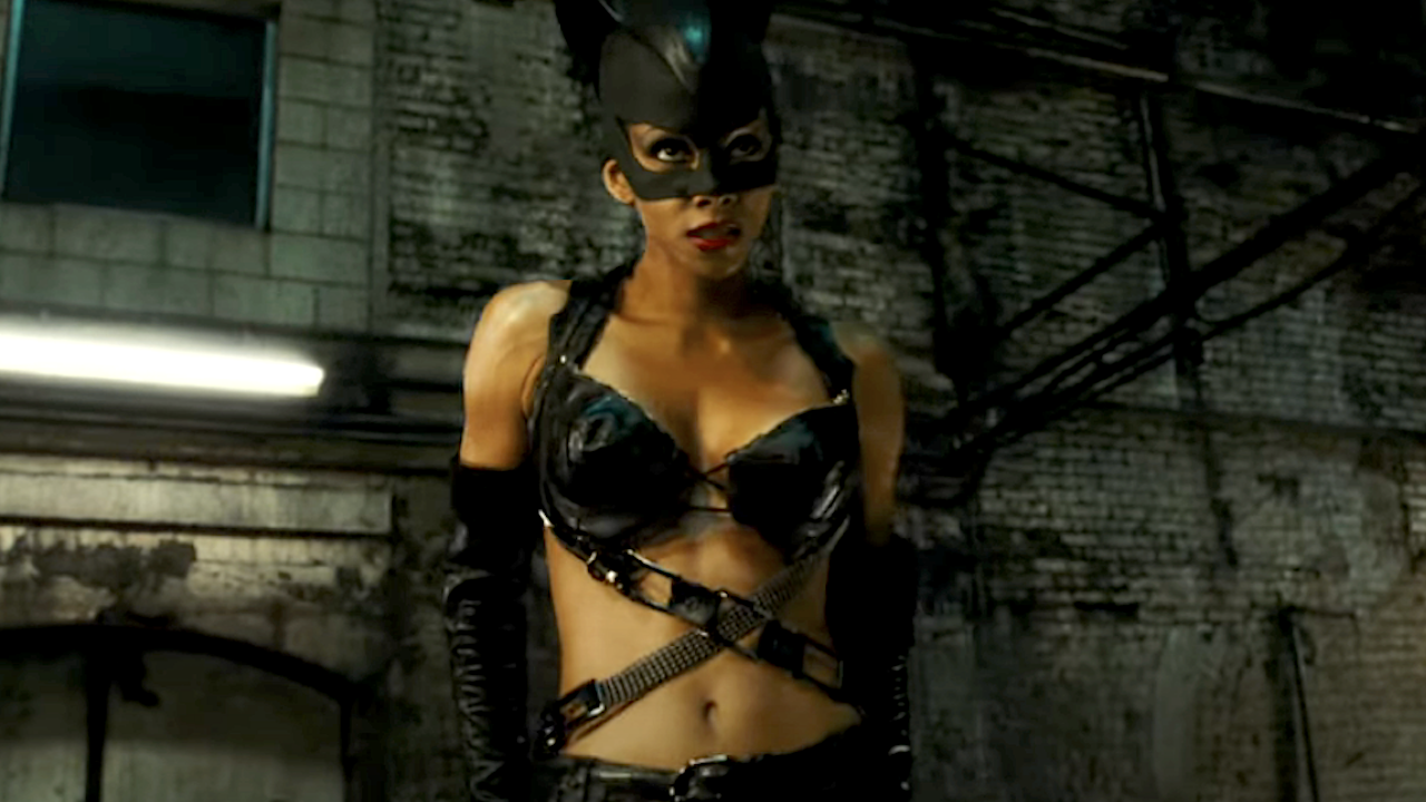 As Halle Berry’s Catwoman Turns 20, The Director Opens Up About The Broken Script, The Vicious Reviews, And Why Batman Wasn’t Part Of The Movie