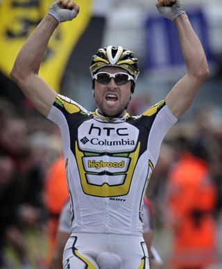 Big Bernhard Eisel (HTC-Columbia) wins Gent-Wevelgem