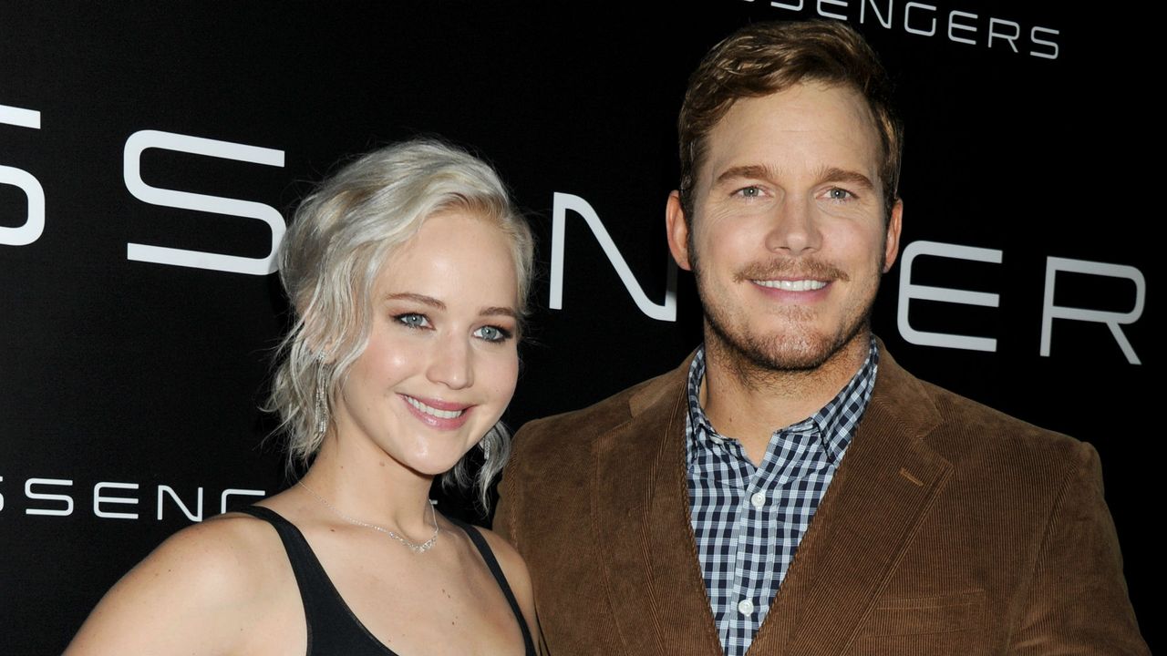 Jennifer Lawrence and Chris Pratt, stars of Passengers