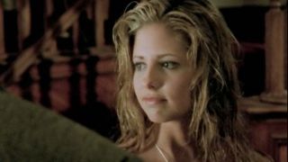 Sarah Michelle Gellar in Season 1 of Buffy the Vampire Slayer