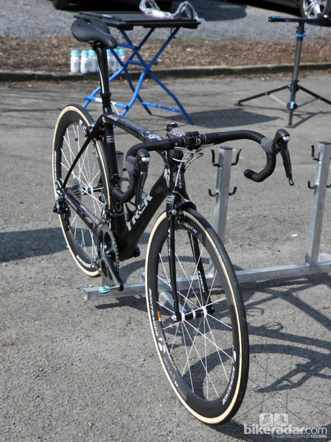 The pointy end of Fabian Cancellara's (Radioshack-Nissan-Leopard-Trek) Trek Domane 6-Series.