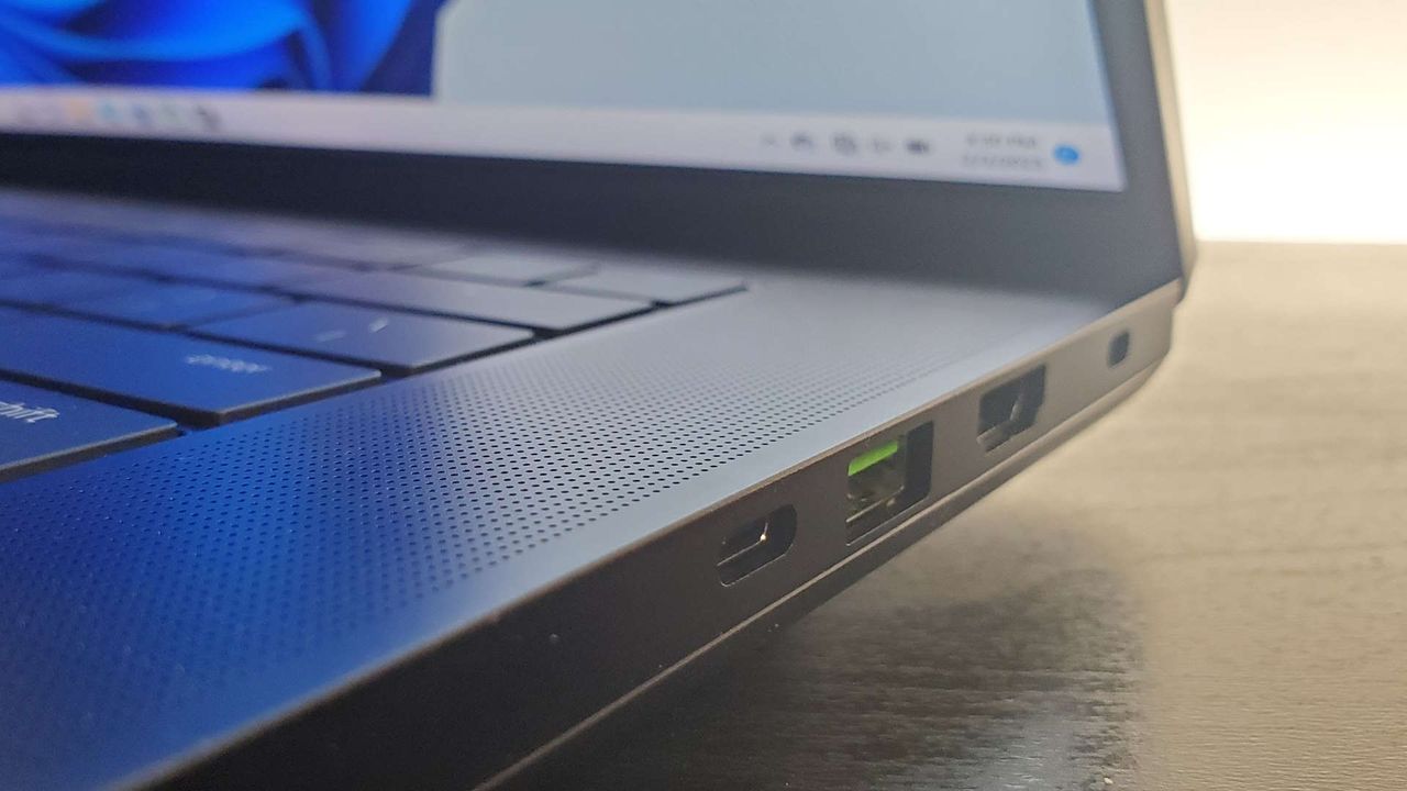 Razer Blade 16 gaming laptop