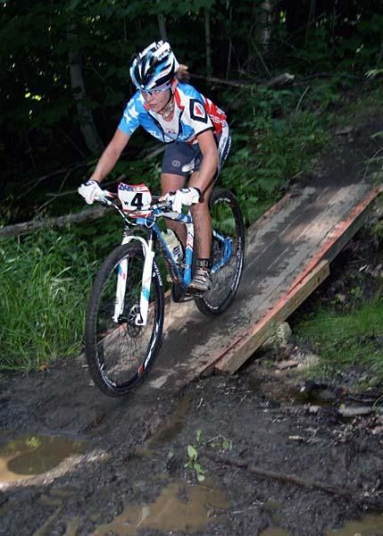 Heather Irmiger (Gary Fisher/Subaru) finished 3rd, sporting her new national championship jersey with matching Gary Fisher Superfly 29er .