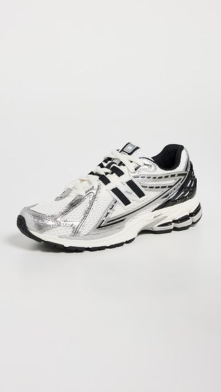 bXb2XhNuKE3cQJBURRWyrQ-320-80 كل شخص في تريسي أندرسون يرتدي هذا الاتجاه النشط