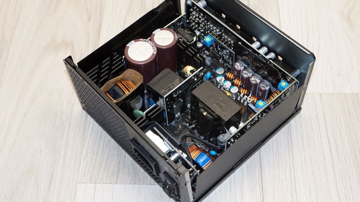 FSP Mega GM ATX 3.1 1200W