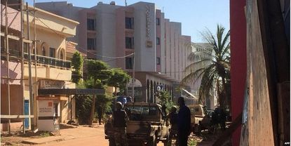 Gunmen storm Mali luxury hotel, take 170 hostages