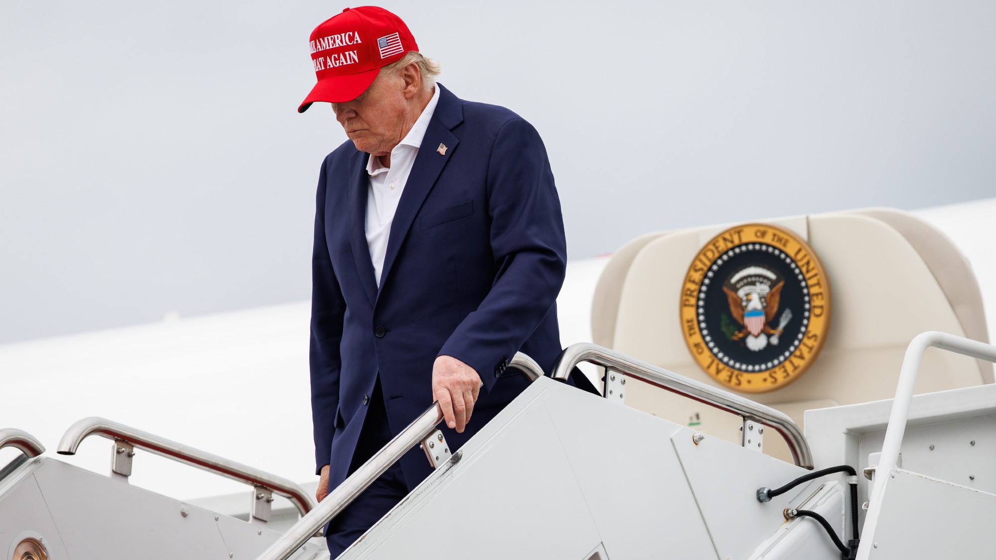 Trump walking off Air Force One