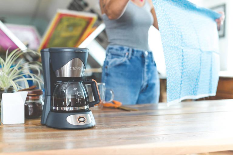 These stylish dorm room coffee makers are under 50 Real Homes