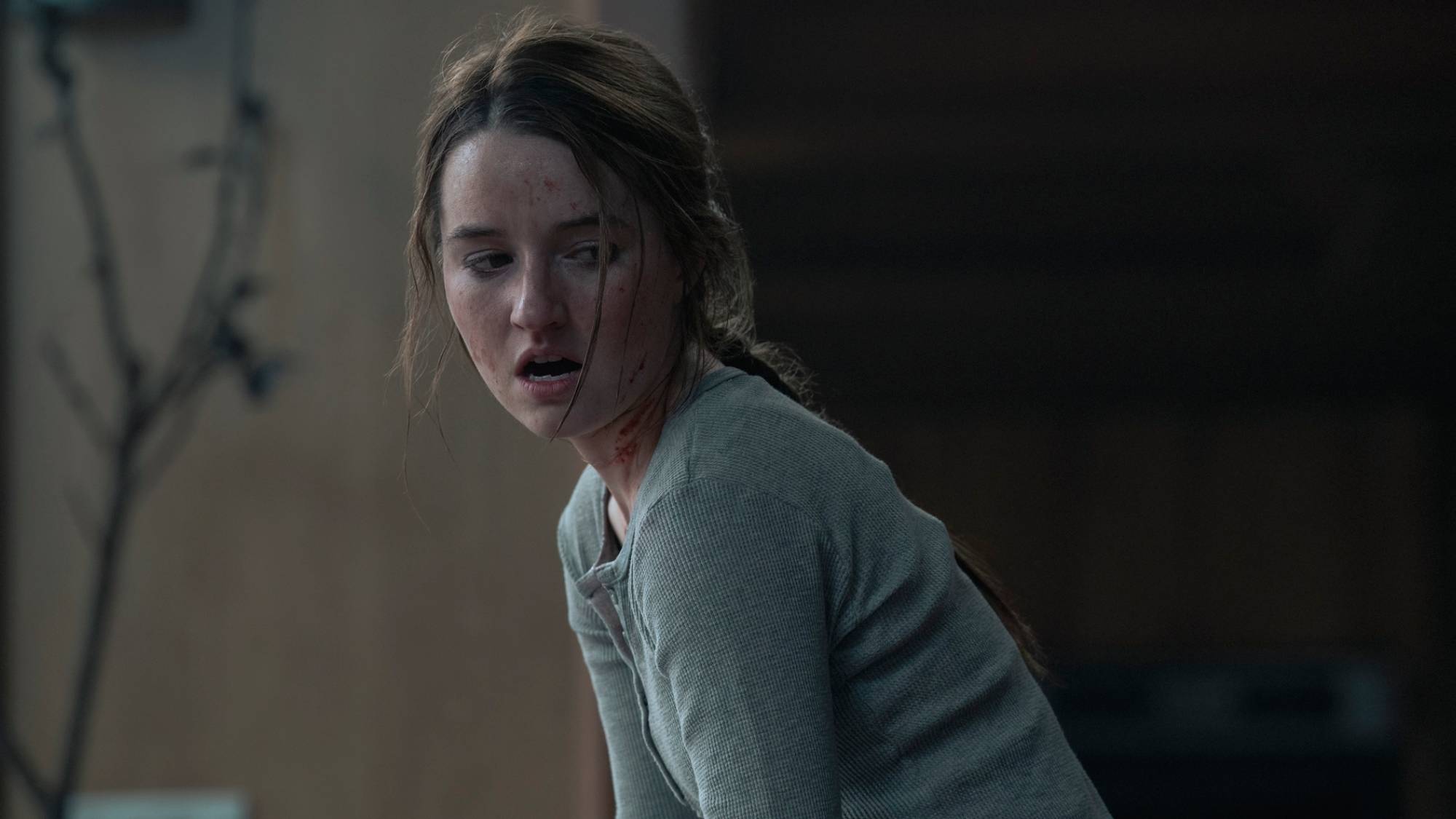 Kaitlyn Dever as Abby in 