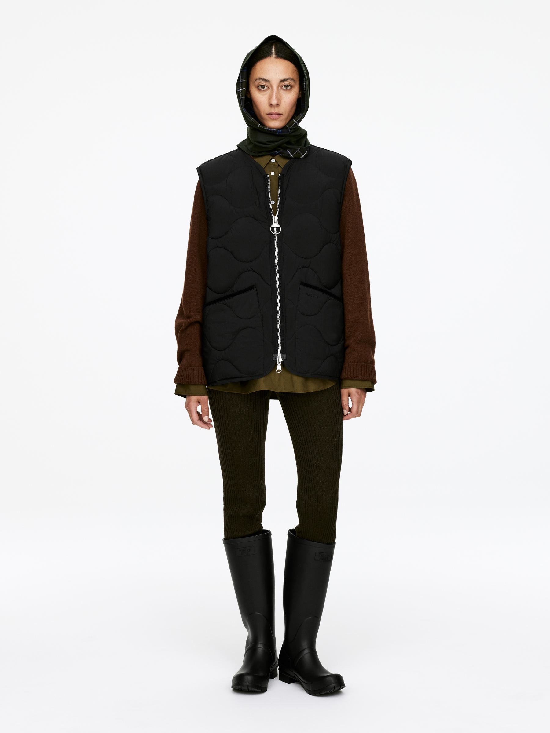 Arket and Barbour Quilted Vest &amp;ndash; Black &amp;ndash; Women &amp;ndash; Arket Gb