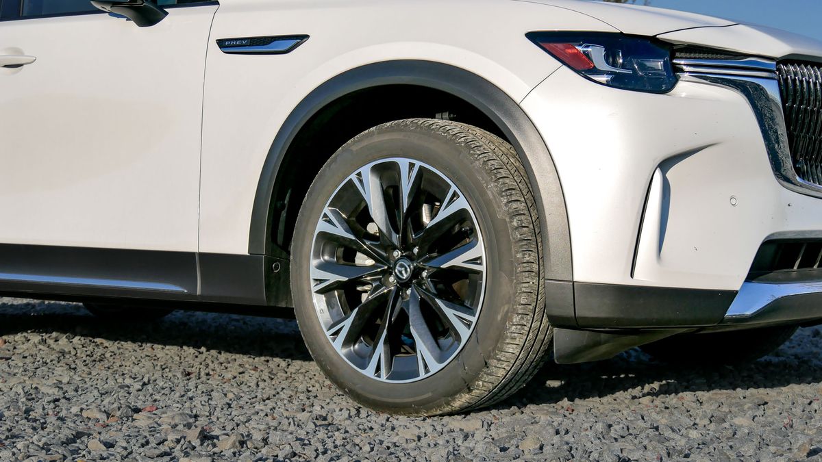2024 Mazda CX-90 PHEV Premium Plus test drive.