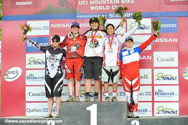Podium (L-R): Tracy Moseley, Floriane Pugin, Sabrina Jonnier, Mio Suemasa, C&eacute;line Gros.