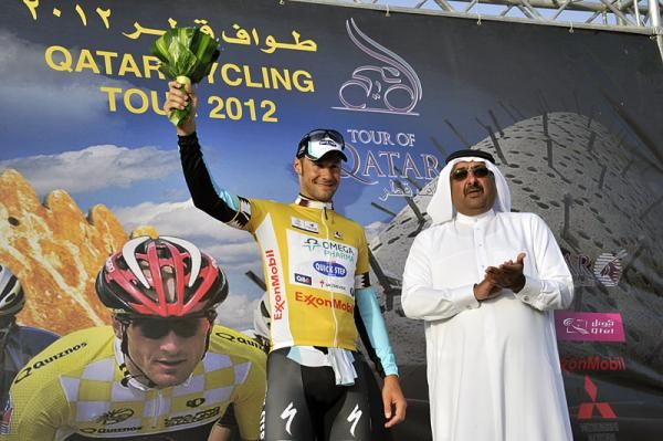 Tom Boonen (Omega Pharma-Quick Step) remains in the leader's jersey.